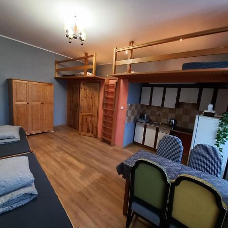 Pokoj Z Aneksem Gdansk Srodmiescie Rooms To Let Exterior photo